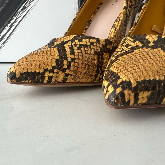 ALDO Yellow Snake Print Pumps - Picture 7 of 9